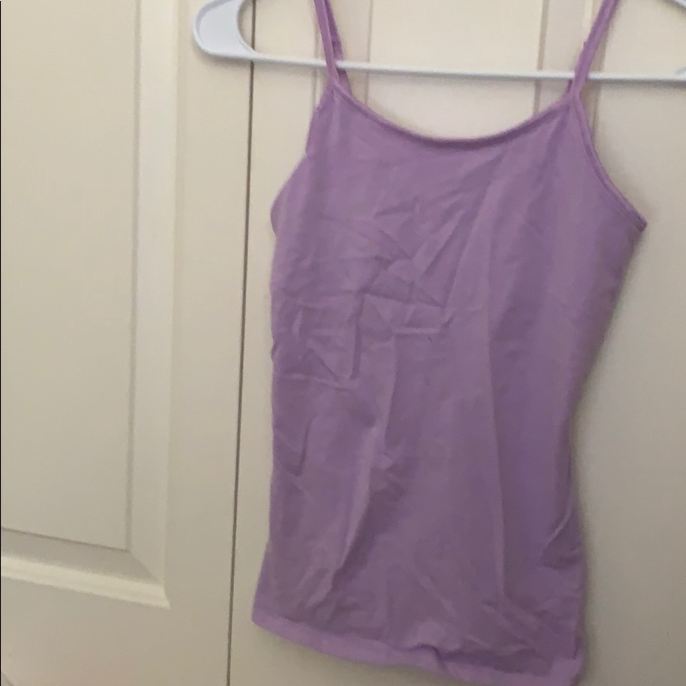 purple tank top